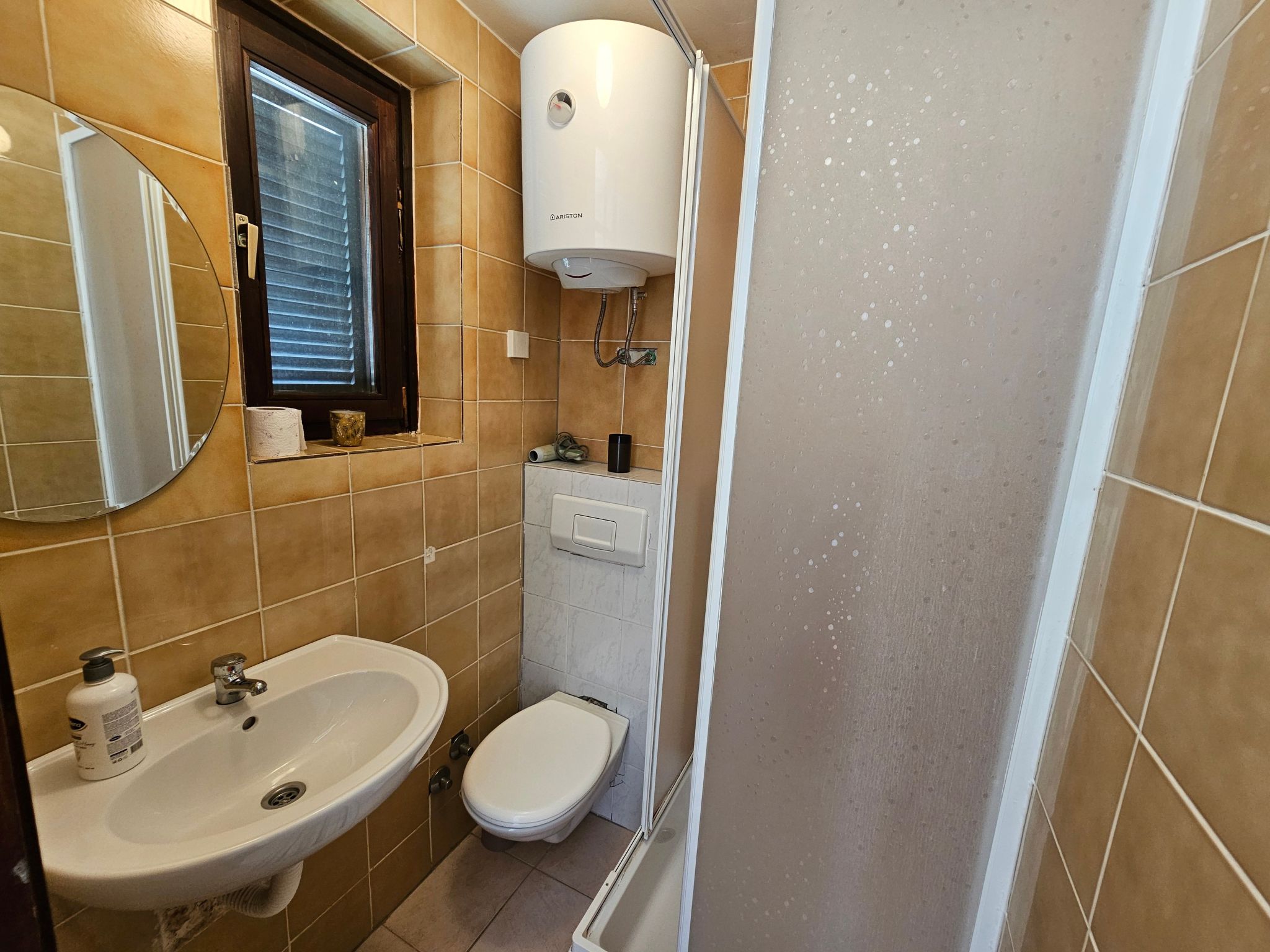 Für 6 Personen in Klenovica-Dedans