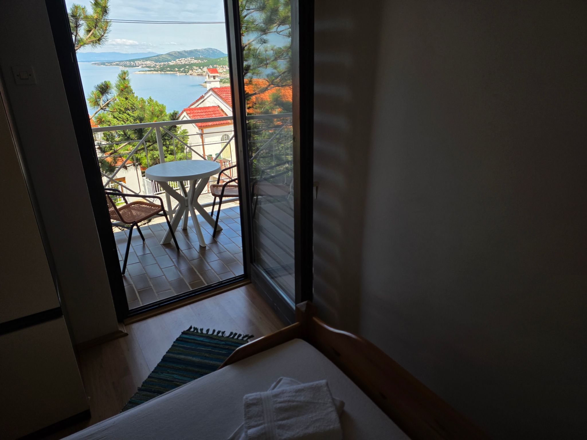 Für 6 Personen in Klenovica-Dedans