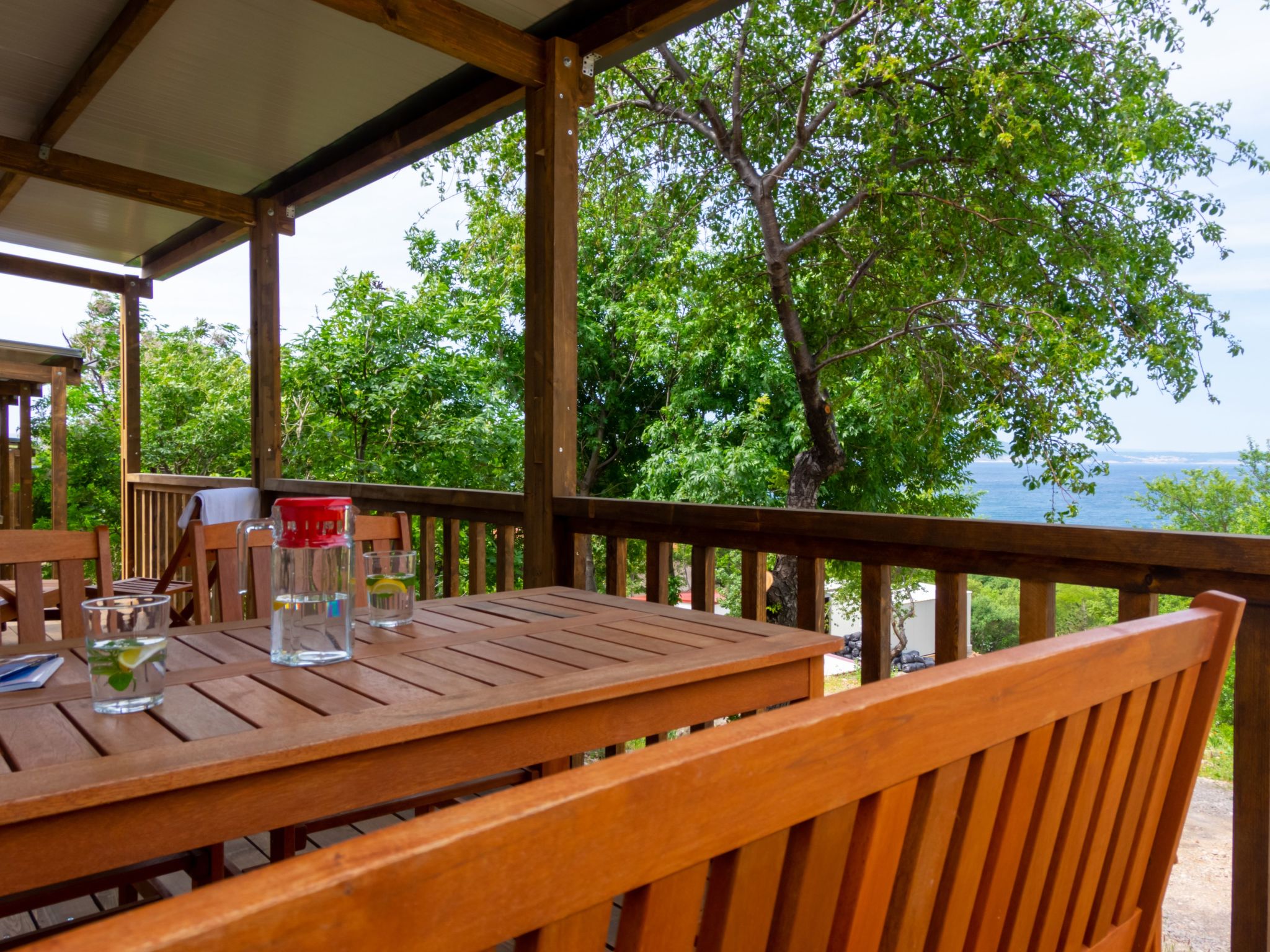 Mobilheim mit gemeinschaftlichem Pool-Dedans