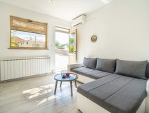 Miškulin: Knus appartement aan zee met zwembad in Senj, Kvarner baai - thumbnail 6