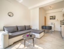 Miškulin: Knus appartement aan zee met zwembad in Senj, Kvarner baai - thumbnail 2
