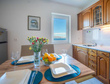 Sea&Mount 1: Knus appartement op 400 meter van het strand in Senj - thumbnail 1