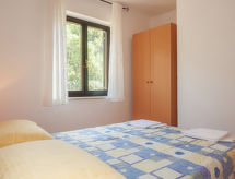 Sfeervol appartement nabij het kiezelstrand van Senj, met tuin en airco - thumbnail 4