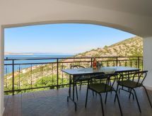 Knus appartement Dalibor bij zee in Senj – Huisdieren welkom - thumbnail 1