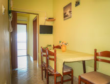 Knus appartement Dalibor bij zee in Senj – Huisdieren welkom - thumbnail 6