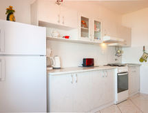 Volga: Knusse duplex bij zee in Senj, 400m van strand - thumbnail 5