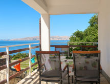 Volga: Knusse duplex bij zee in Senj, 400m van strand - thumbnail 1