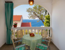 Appartement Donata vlakbij zee in Senj met tuin en BBQ - thumbnail 1