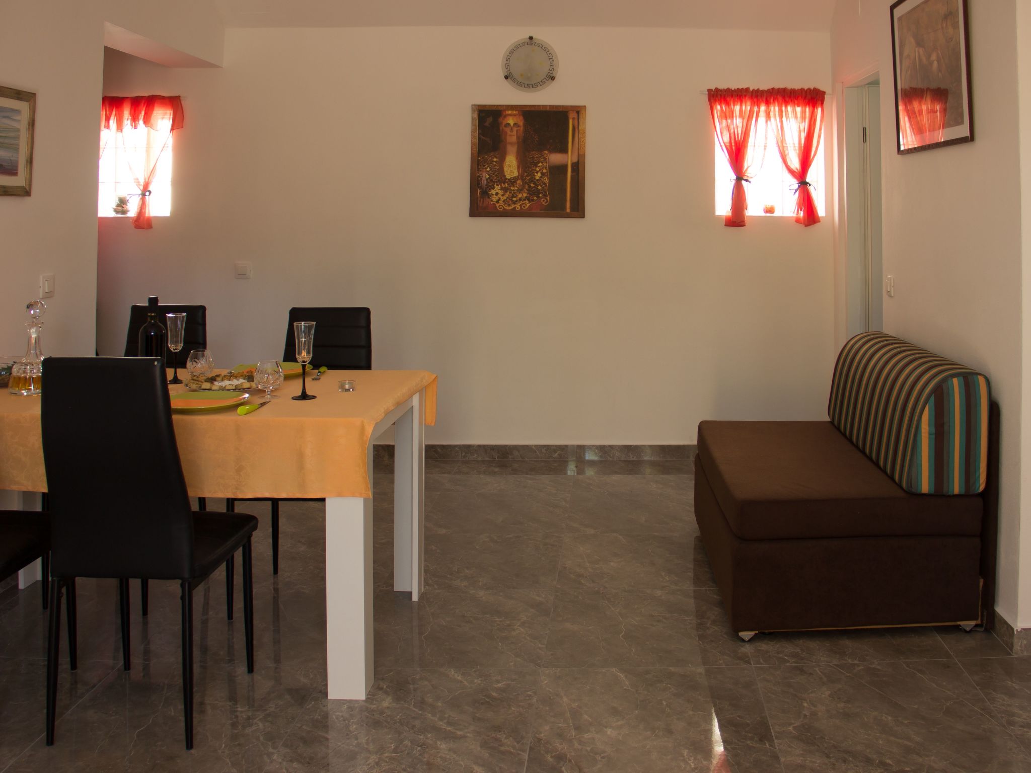 „BMB Apartments3“ mit Blick aufs Wasser-Dedans