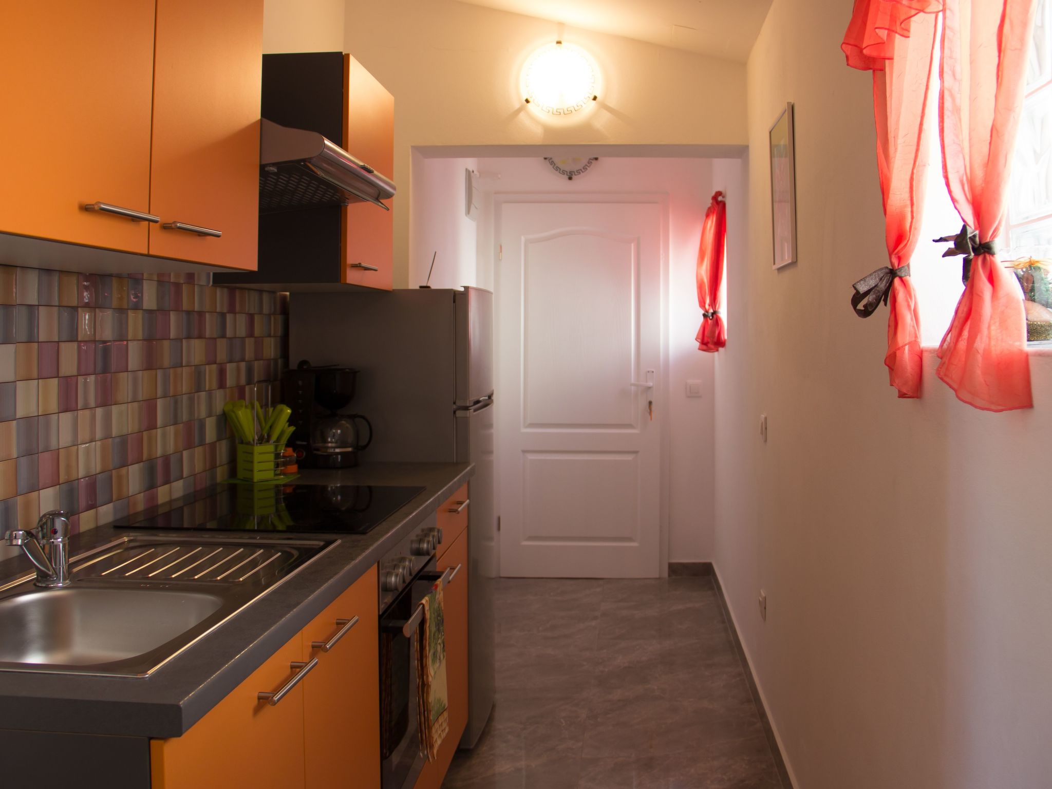 „BMB Apartments3“ mit Blick aufs Wasser-Dedans