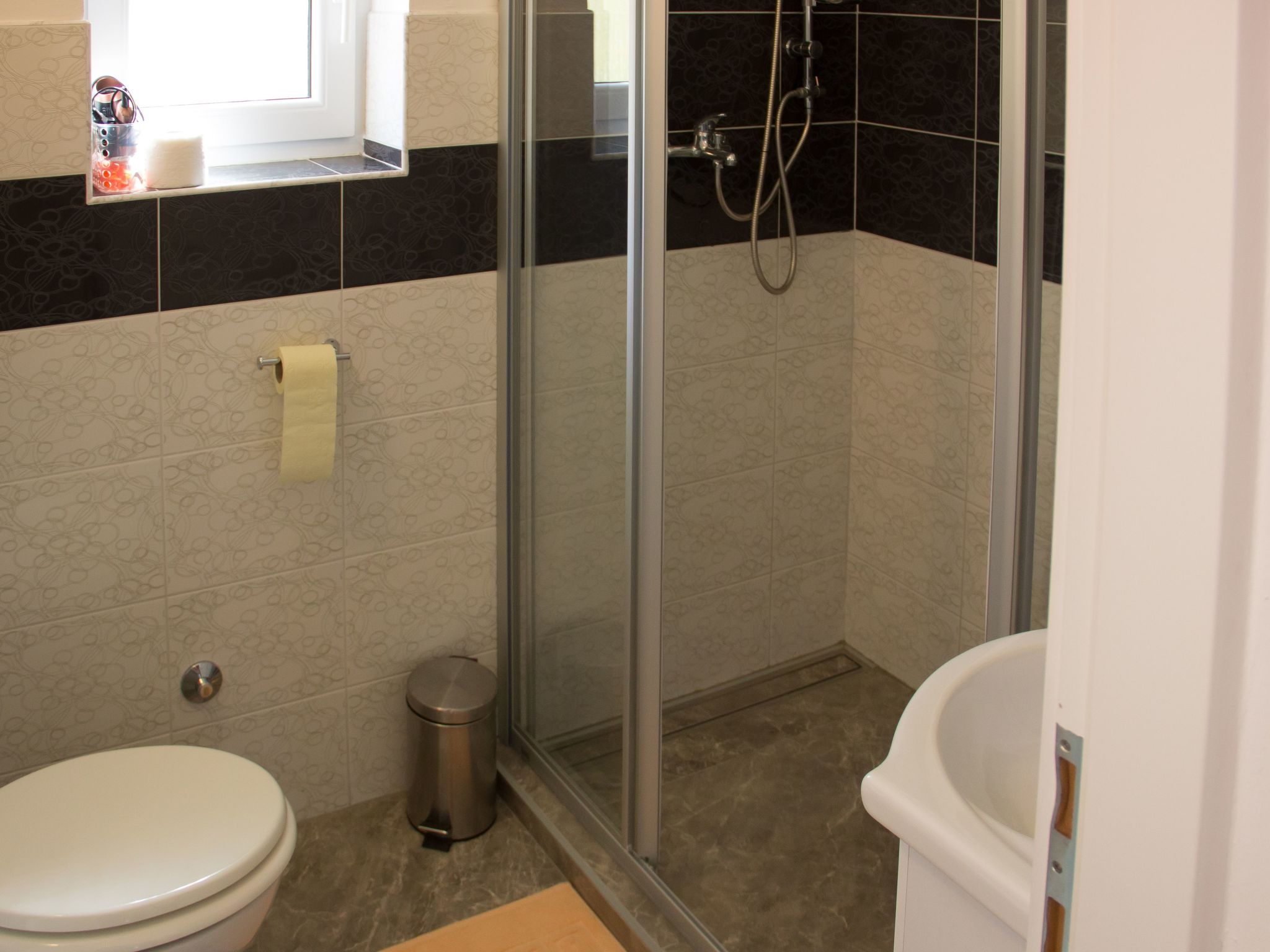 „BMB Apartments3“ mit Blick aufs Wasser-Dedans