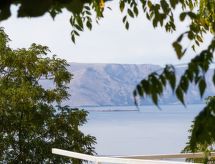 Marta met panoramisch uitzicht op zee in Senj - thumbnail 2