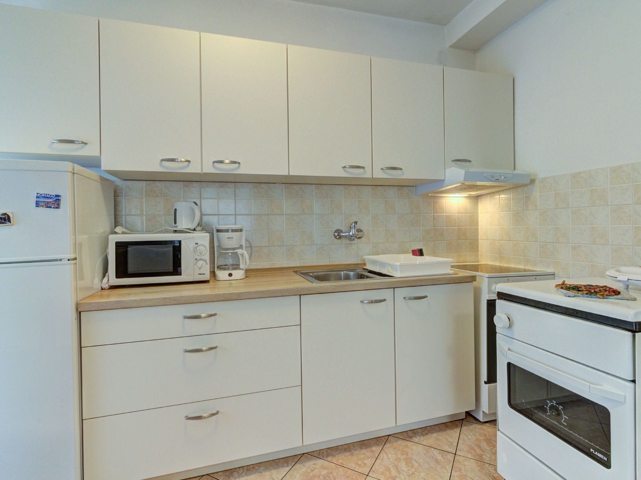 Marta mit Panoramablick-Image-tags.info