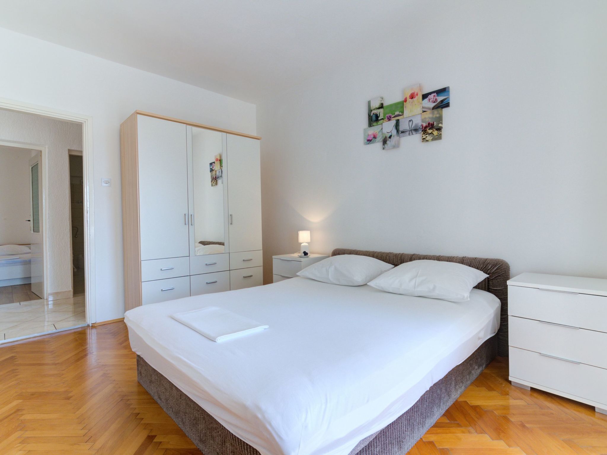 Marta mit Panoramablick-Image-tags.info