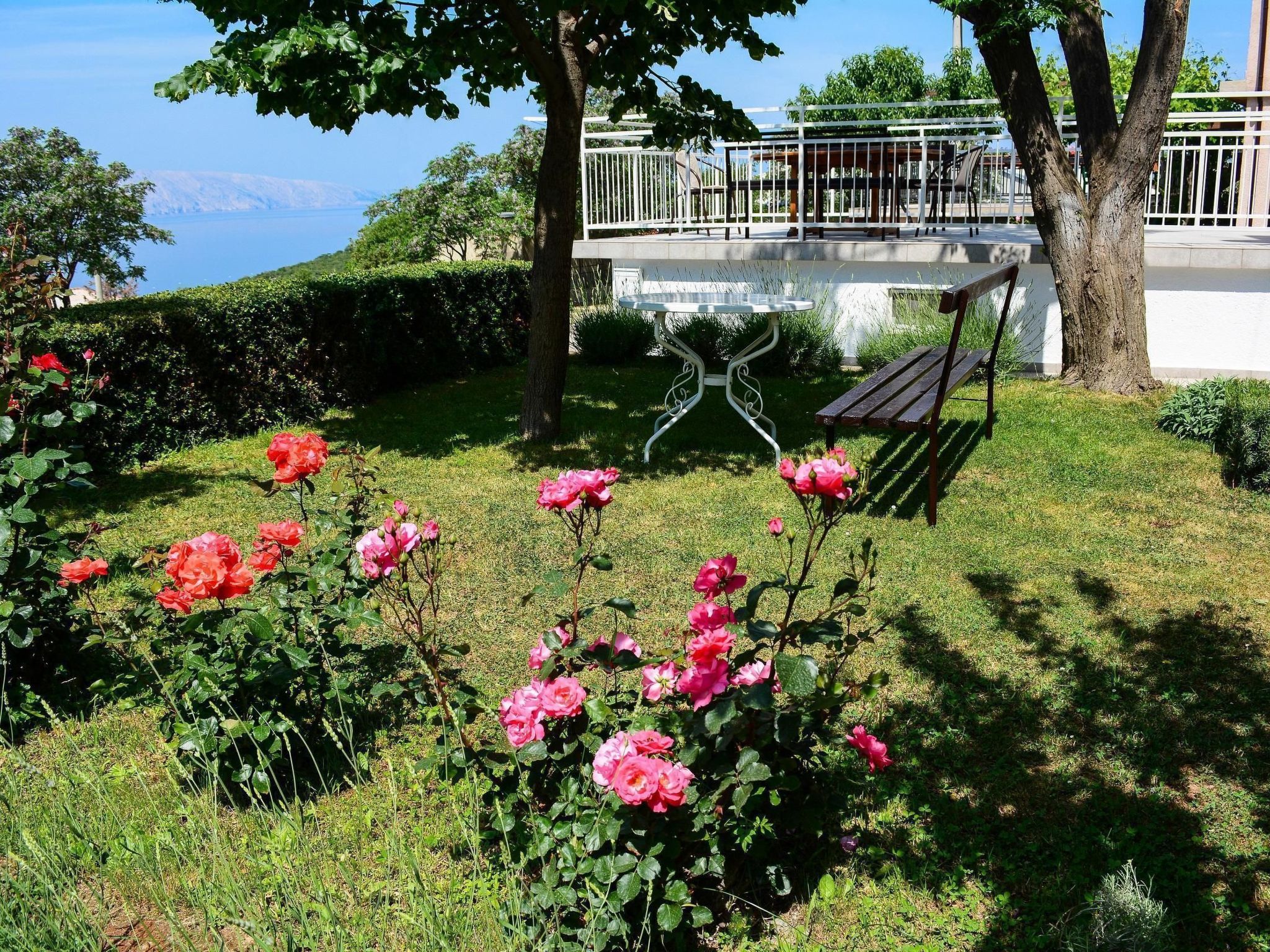 Marta mit Panoramablick-Image-tags.info