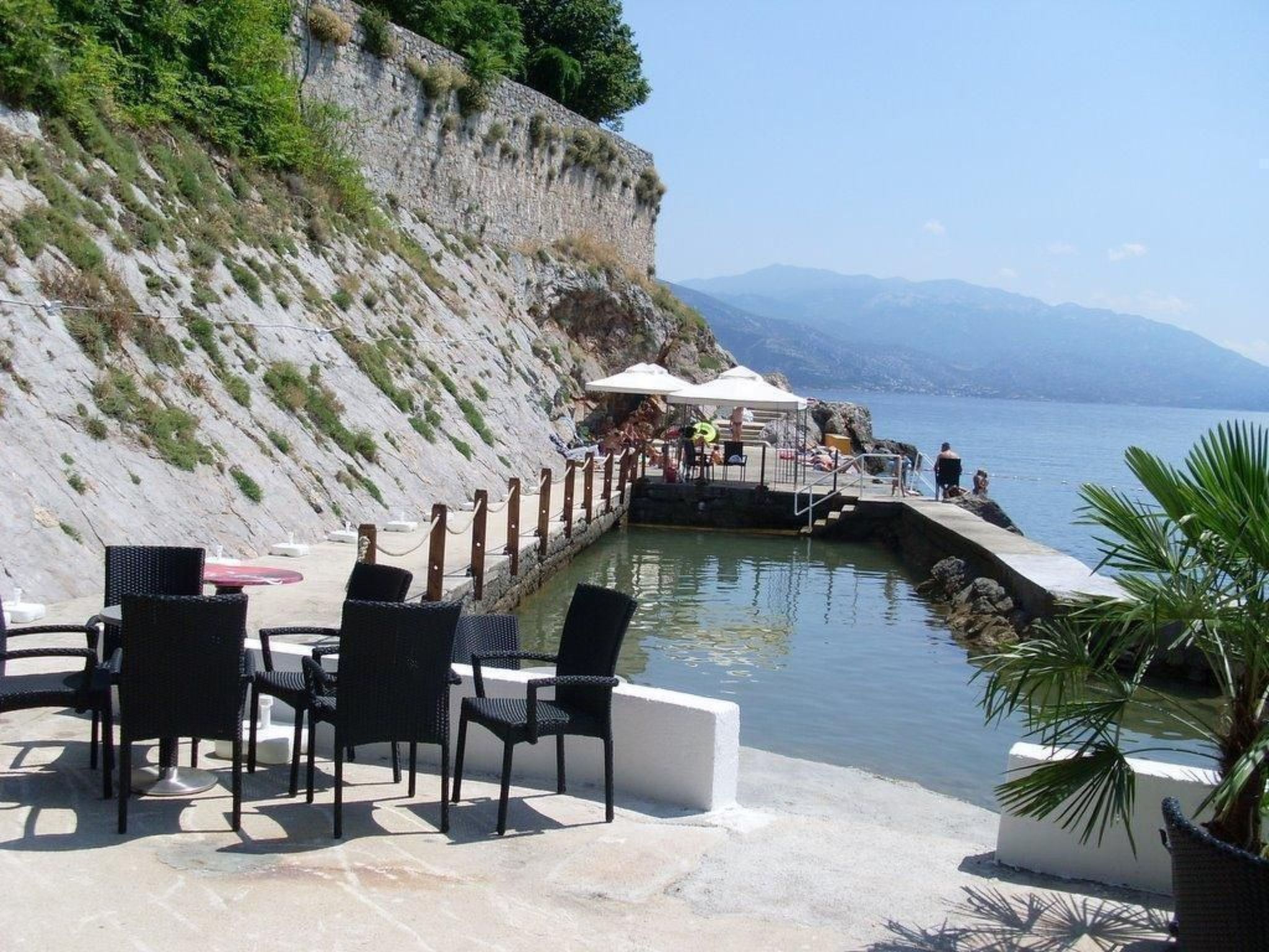 Marta mit Panoramablick-Image-tags.info