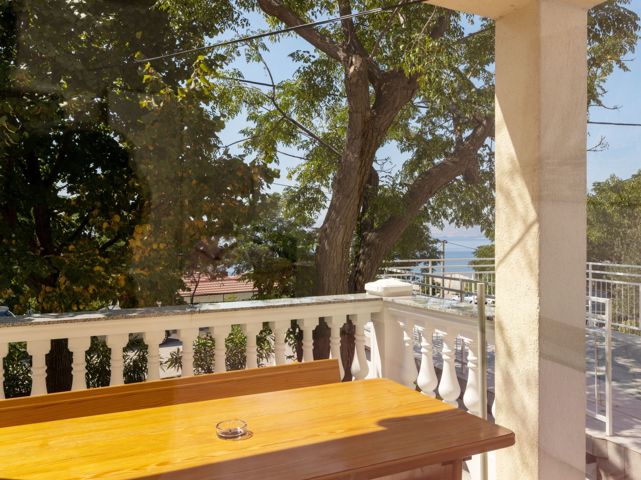 Marta mit Panoramablick-Image-tags.info