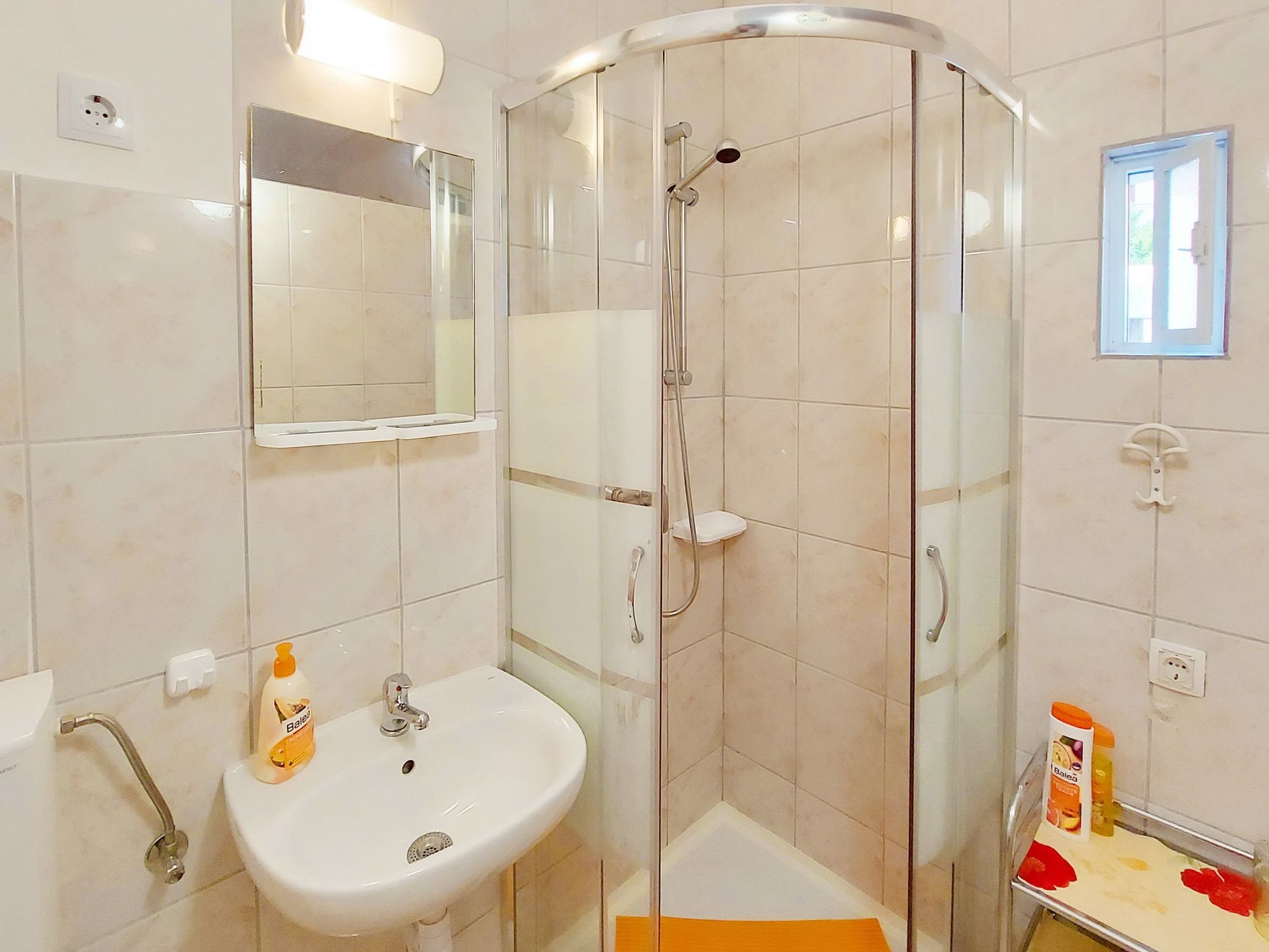 Holiday House Jure-Drinnen