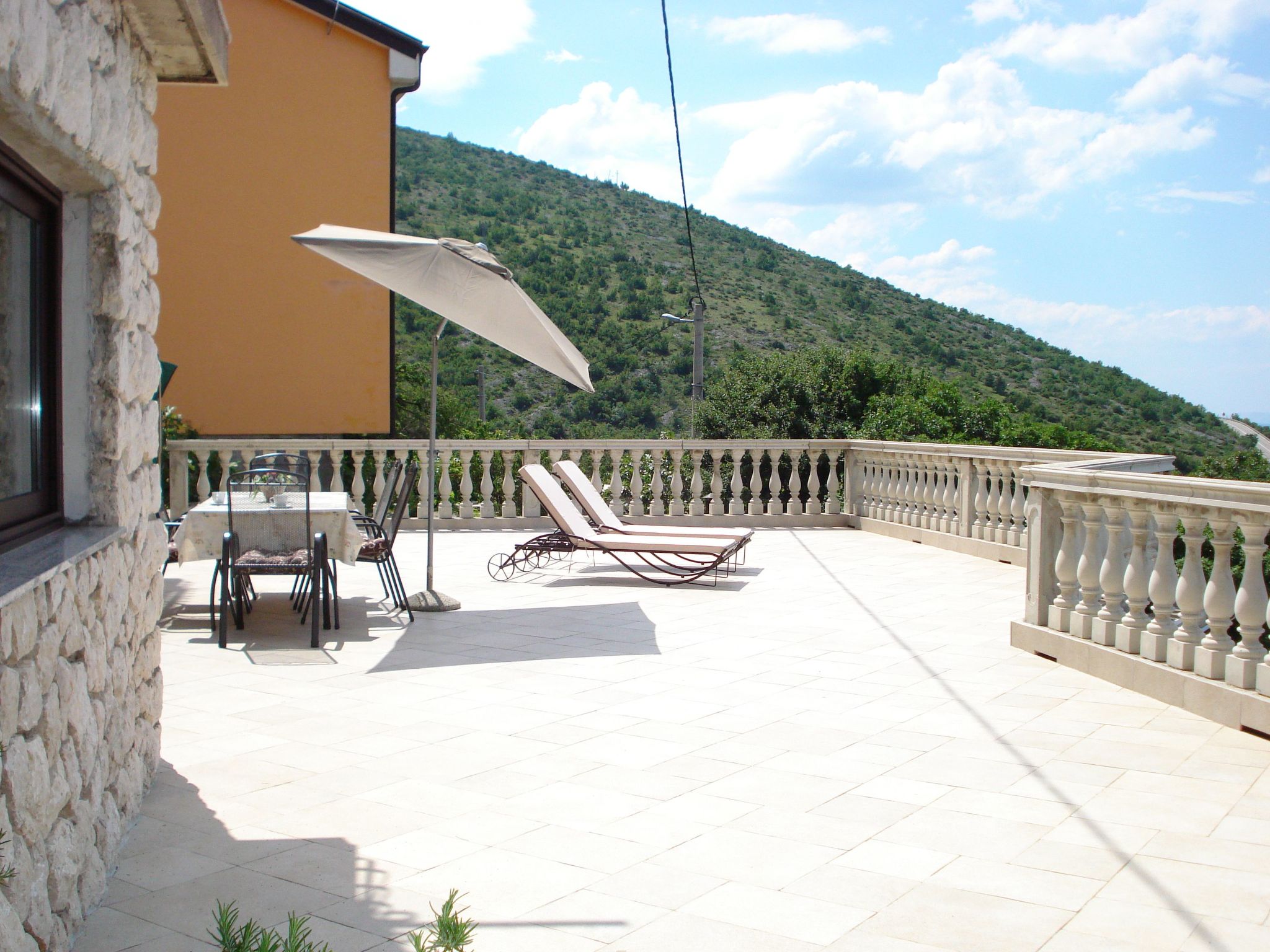 Apartment für zwei Erwachsene und zwei Kinder-Image-tags.info