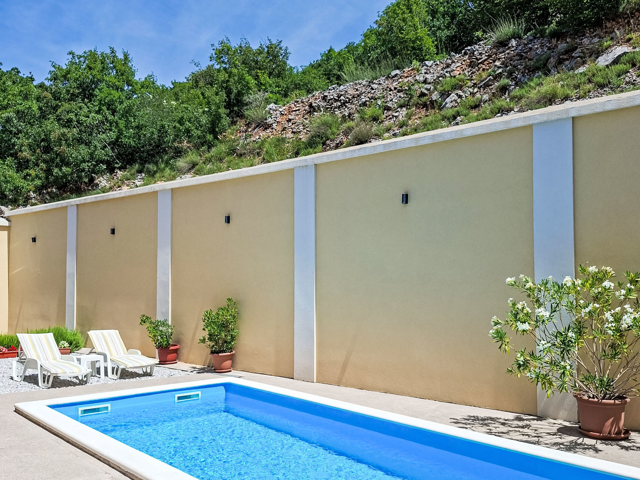 Gesamte Wohnung mit Terrasse und Meerblick