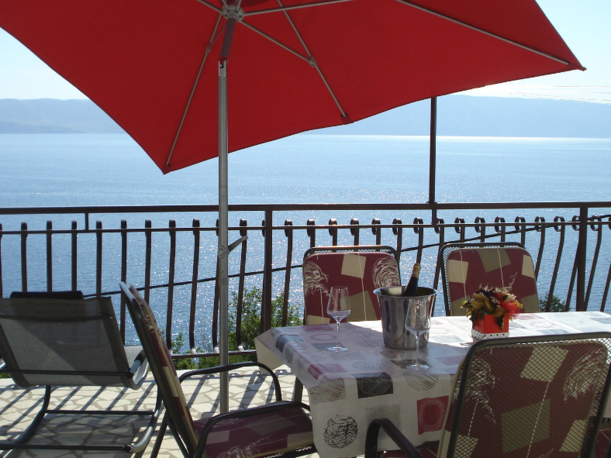 Gesamte Wohnung mit Terrasse und Meerblick-Binnen