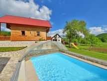Vrijstaand chalet Lana met zwembad, sauna en tennisbaan in Kvarner baai - thumbnail 1