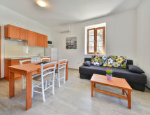Appartement Val aan zee in Sveti Juraj, 30 meter van het strand - thumbnail 2