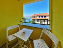 Gerenoveerd appartement Val op 30 meter van zee in Sveti Juraj - thumbnail 2