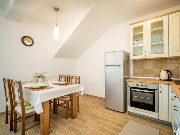 Search and Stay destination Volarice, Ličko-senjska županija - Croatia from AU$ 105. Oltari