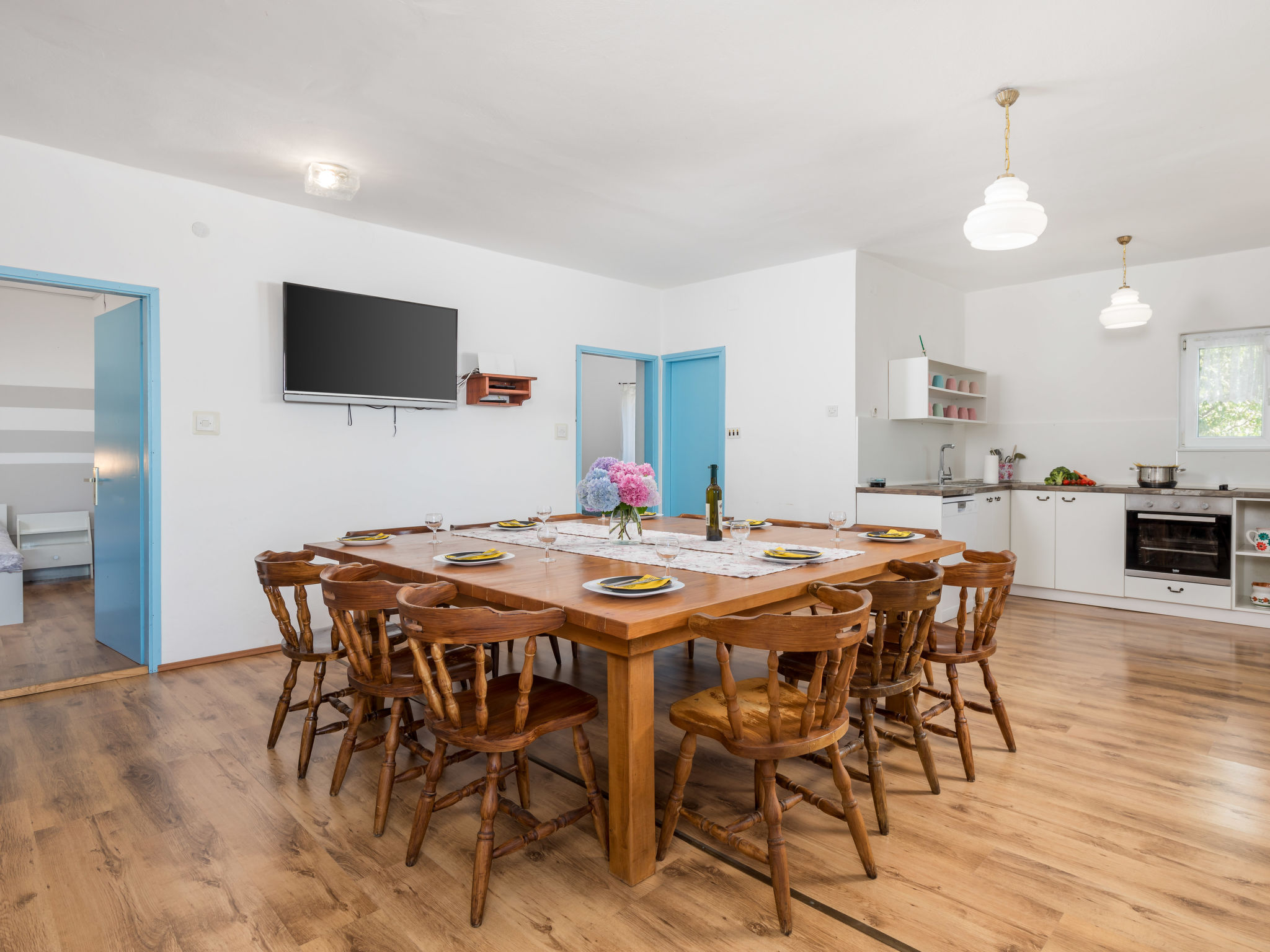 Kitchen / Dining Room