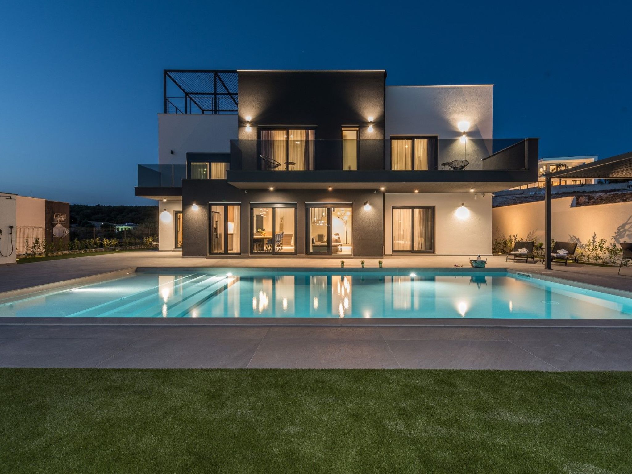 Ferienhaus mit umzäuntem Garten in Jaksinica (Kroatien) und 1 Hund erlaubt