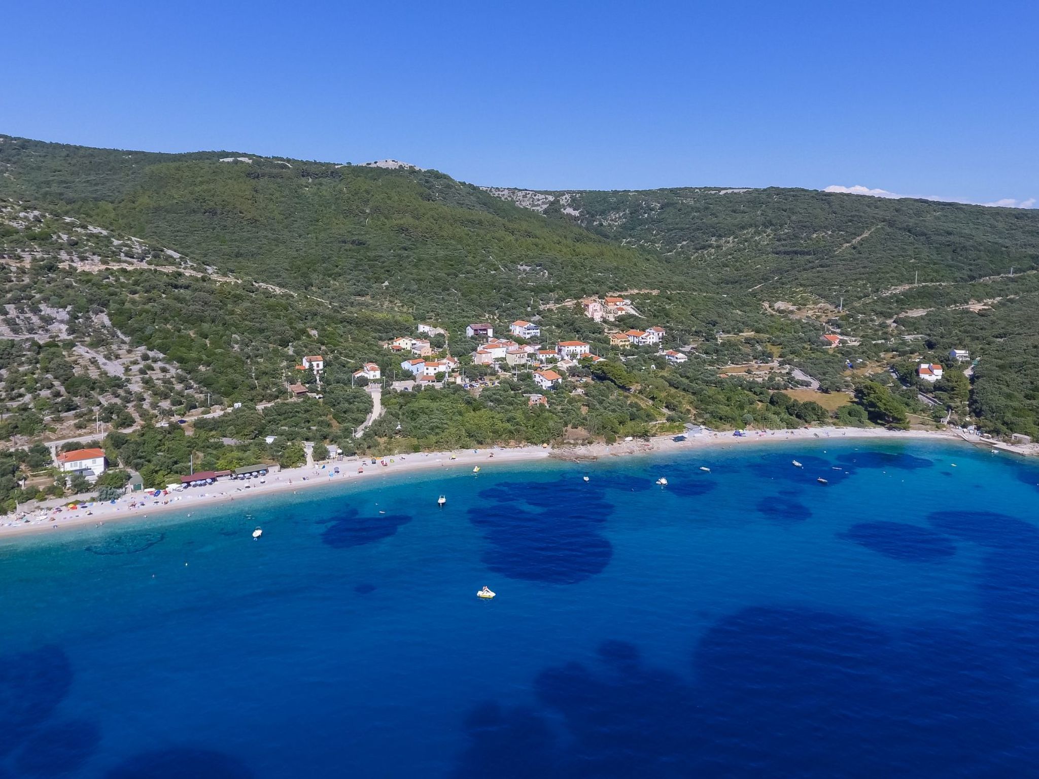 Exklusive und stilvolle Meerblick-Inselvilla-Drinnen