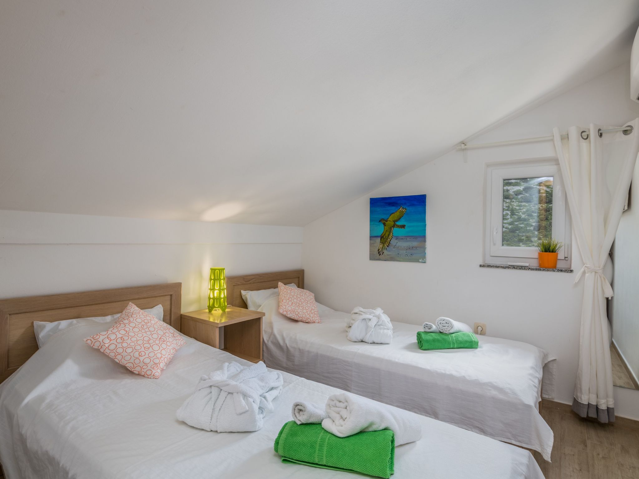 Exklusive und stilvolle Meerblick-Inselvilla-Drinnen