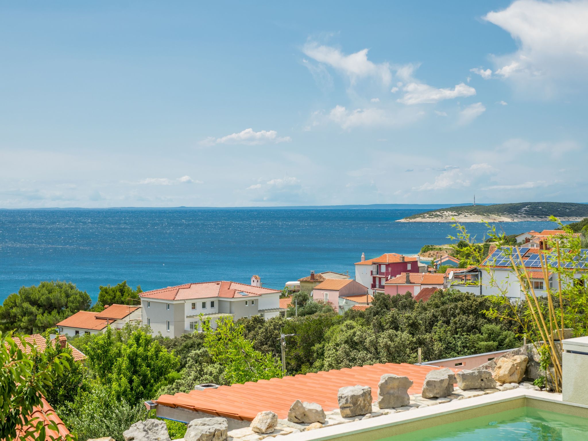 Exklusive und stilvolle Meerblick-Inselvilla-Drinnen