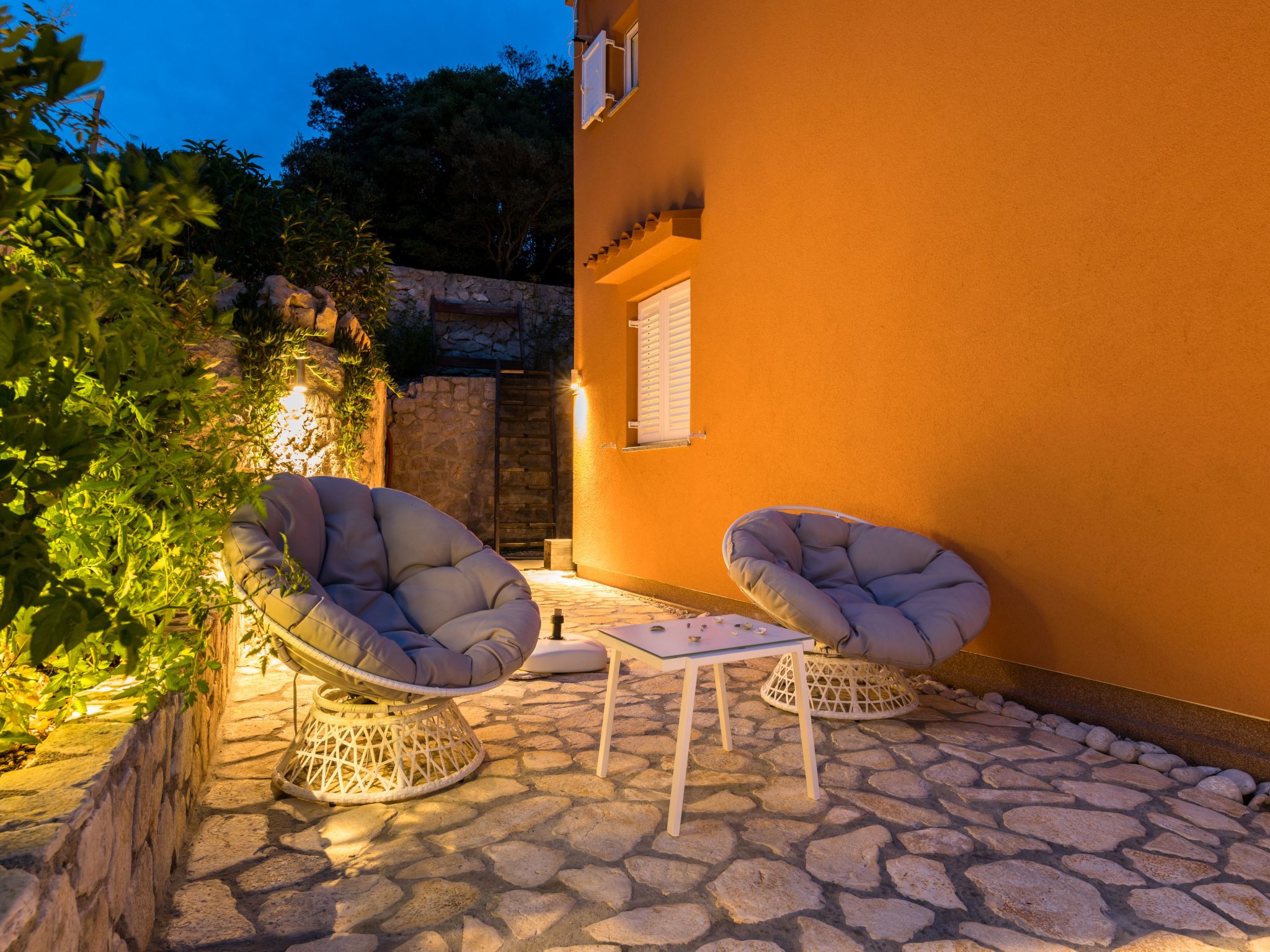 Exklusive und stilvolle Meerblick-Inselvilla-Drinnen