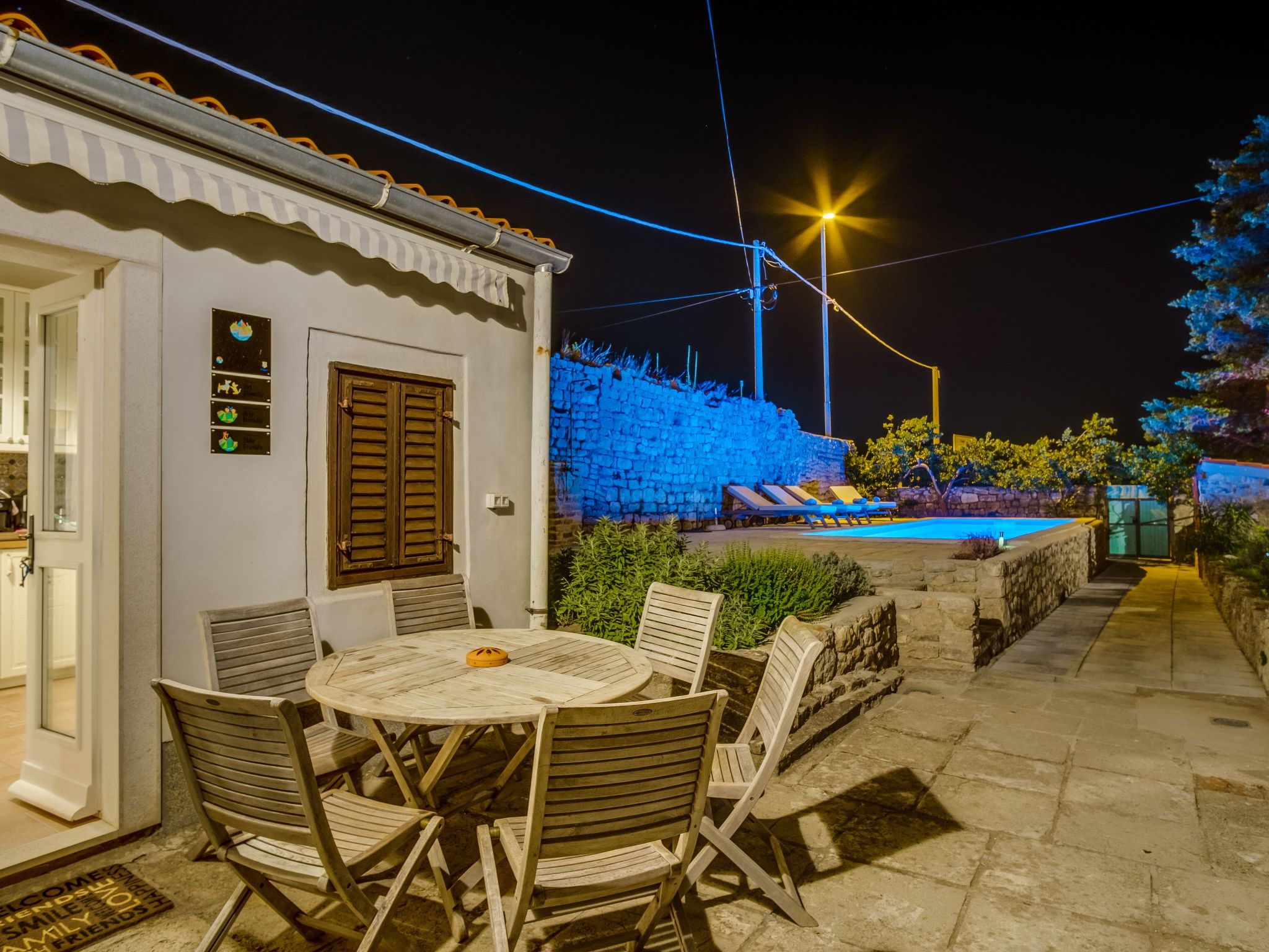 In Osor mit Privatem Pool-Binnen