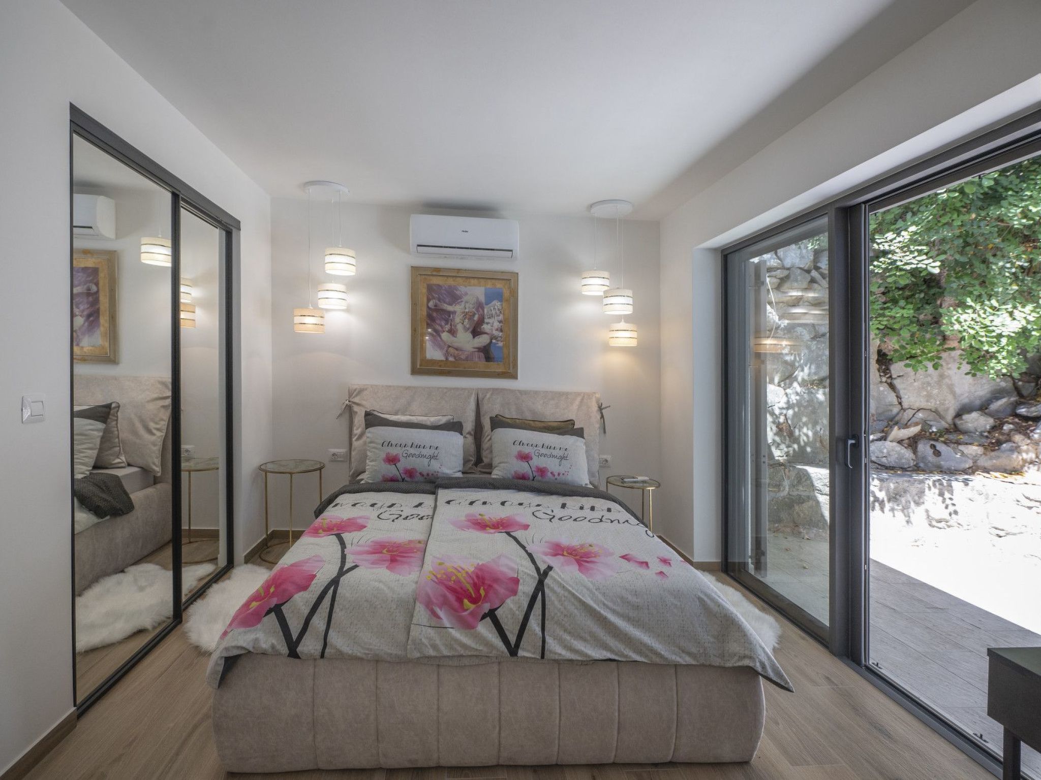 Unknown Accommodation-Binnen