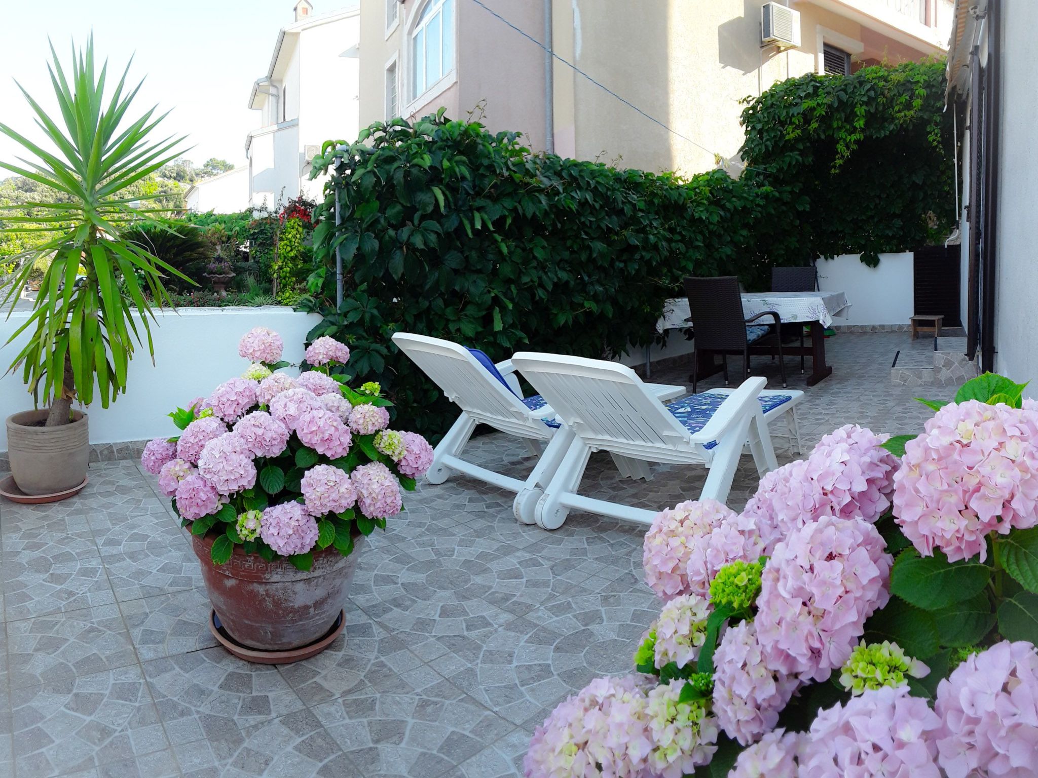 Studioapartment Meri 4-Inside