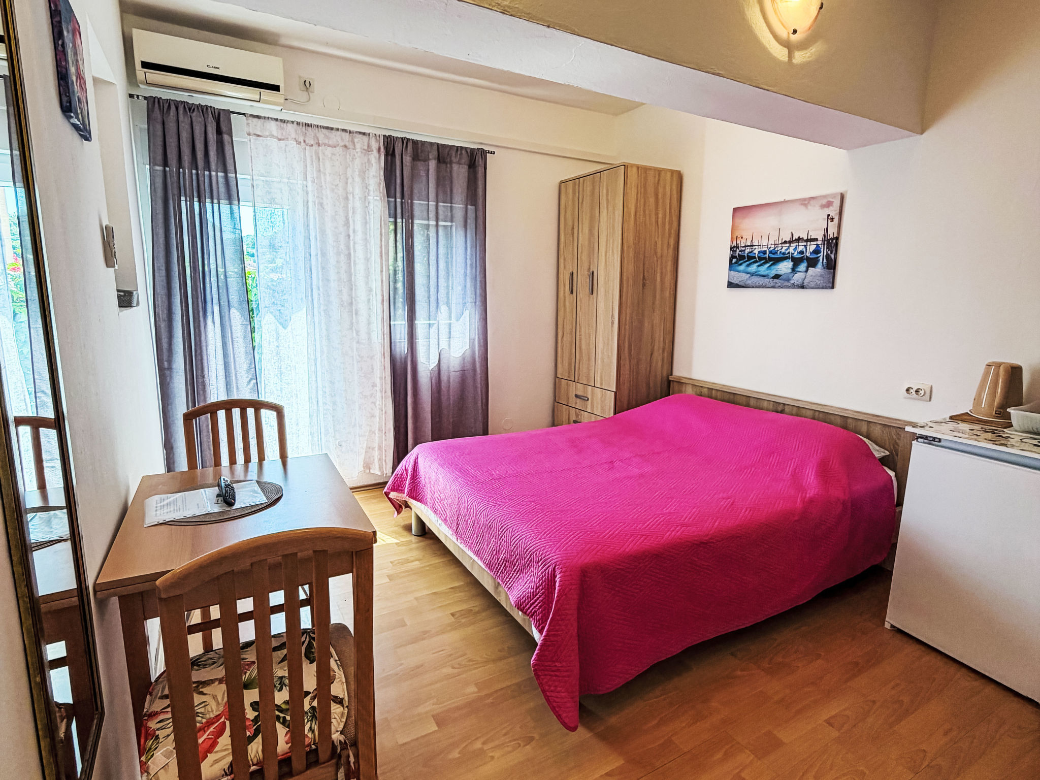 Studioapartment Meri 4