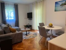 Meri 2: Sfeervol appartement aan zee op Lošinj, 200m van het strand - thumbnail 1