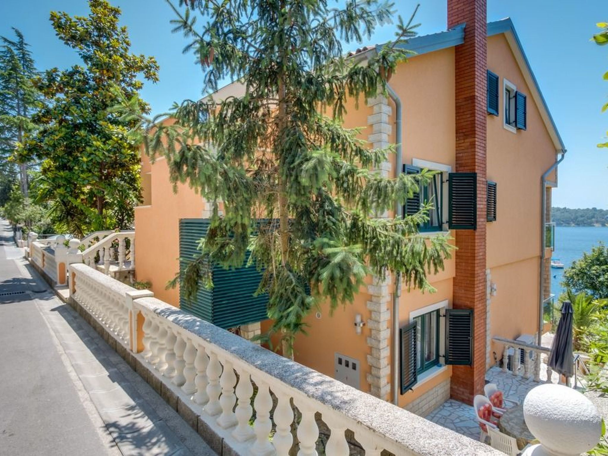 Villa Magnolia – Apartment Magnolia-Binnen