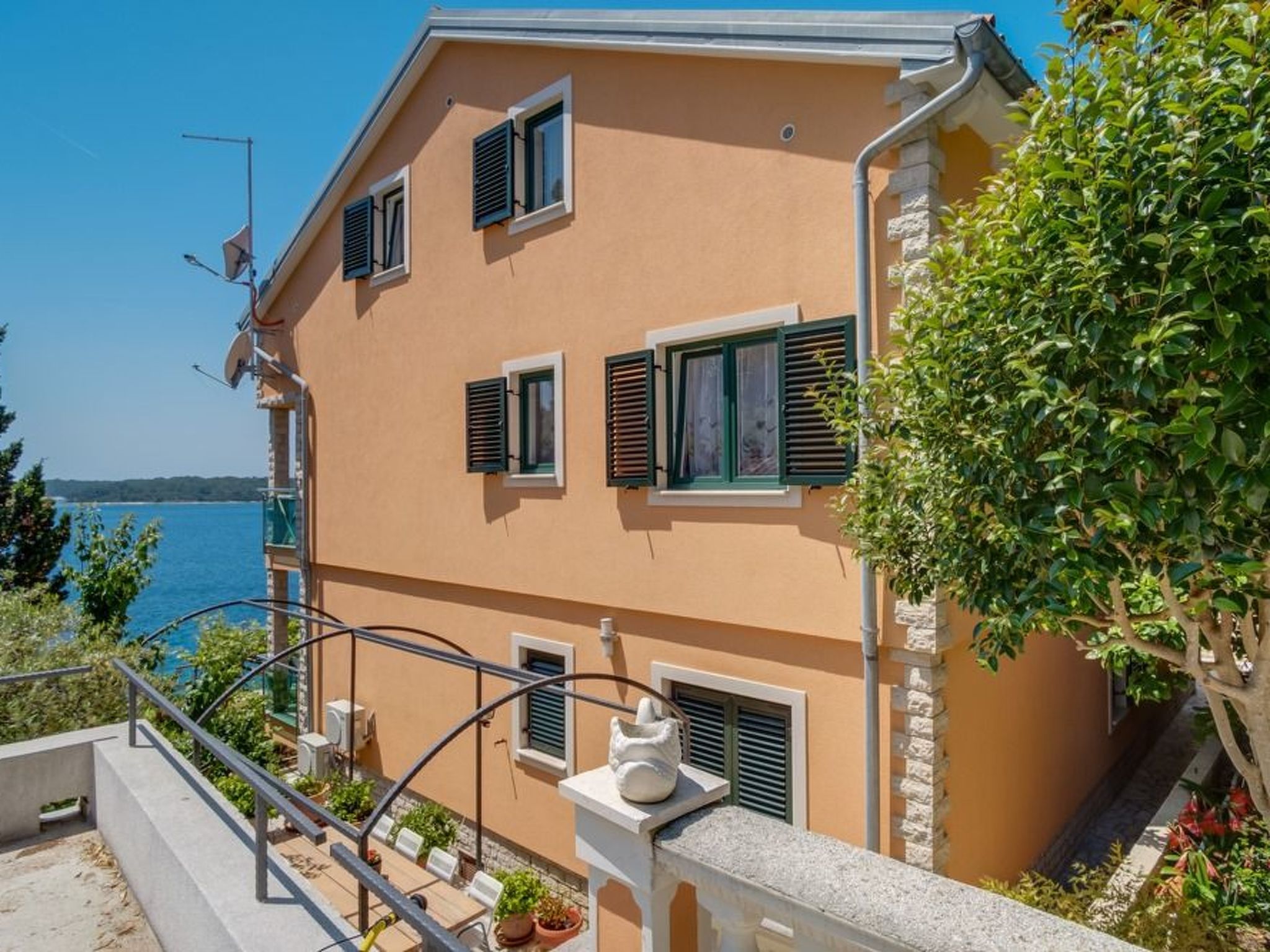 Villa Magnolia – Apartment Magnolia-Binnen