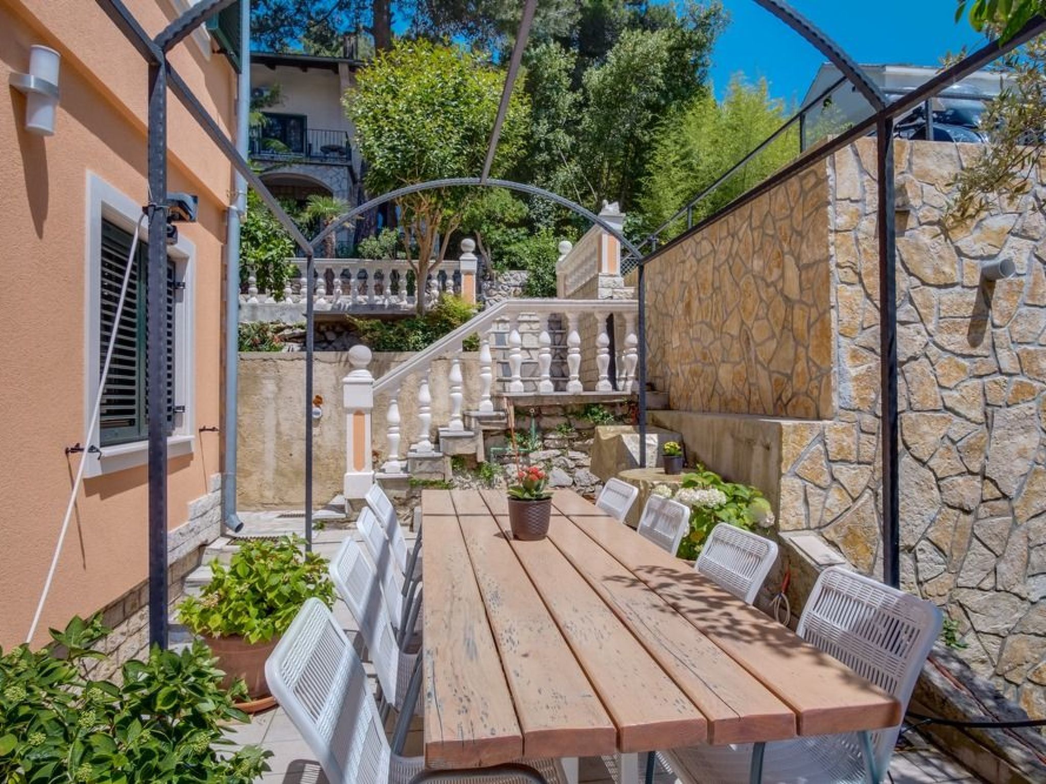 Villa Magnolia - Apartment Gardenia-Binnen