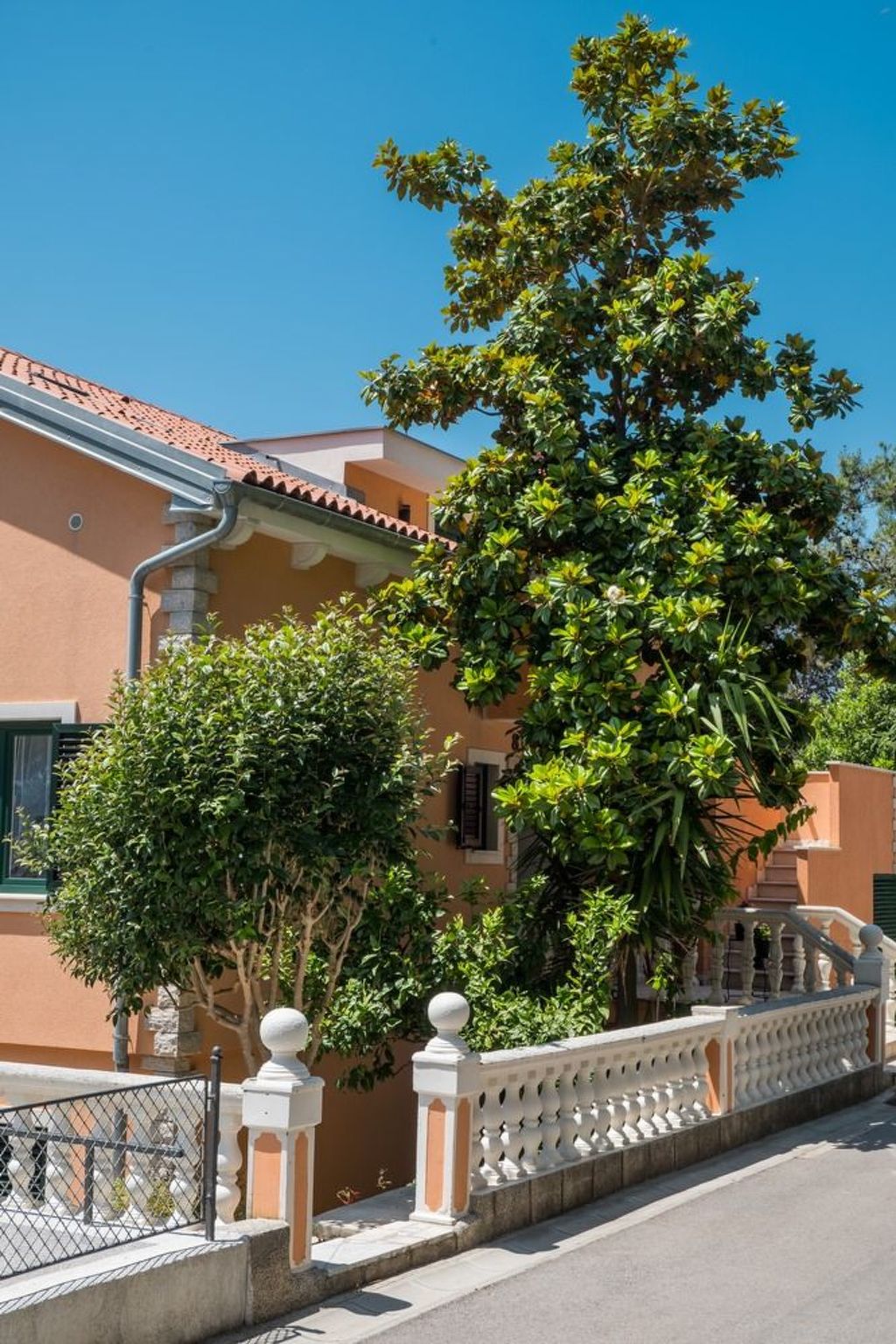 Villa Magnolia - Apartment Gardenia-Binnen