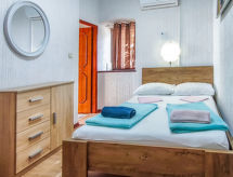 Vrijstaande villa Delfar aan zee in Veli Lošinj, 13 personen, privé aanlegsteiger - thumbnail 4
