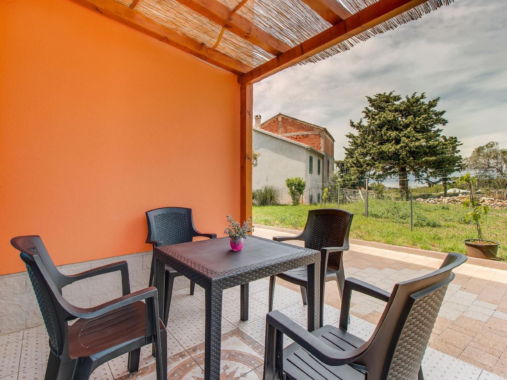 Appartement Casper mit Terrasse, Garten und Grill-Inside