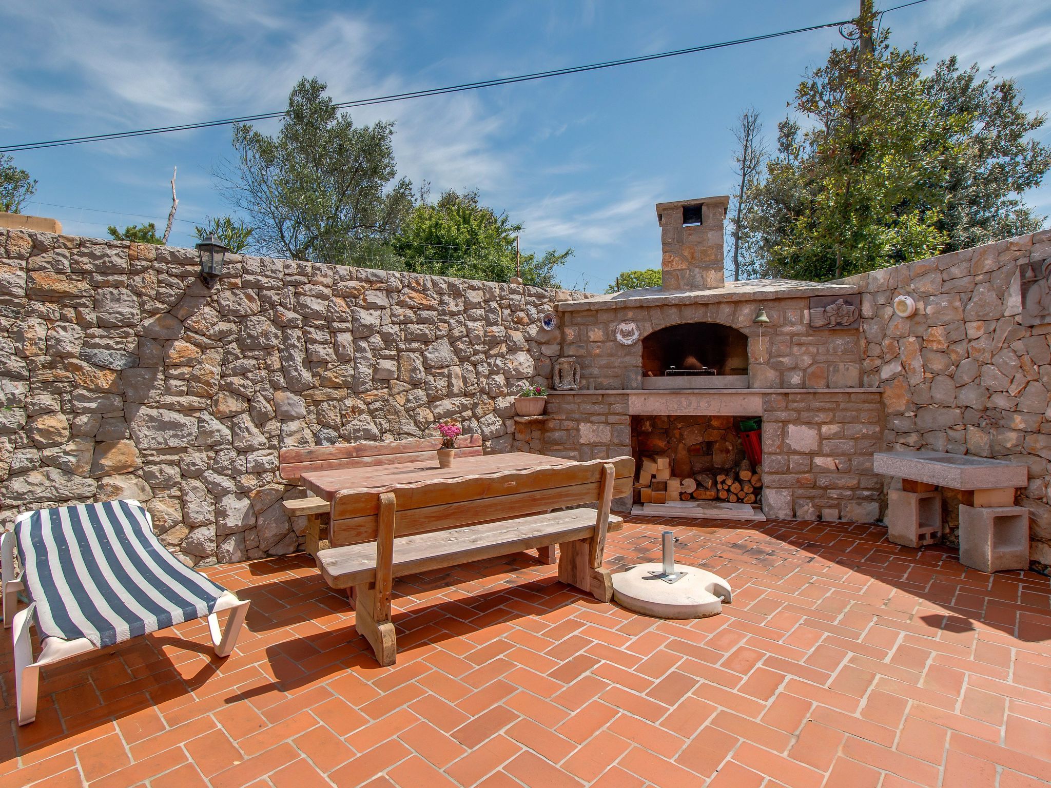 Für 2 Personen ca. 40 m&sup2; in Veli Lošinj, Adriaküste Kroatien (Kroatische I-Dedans