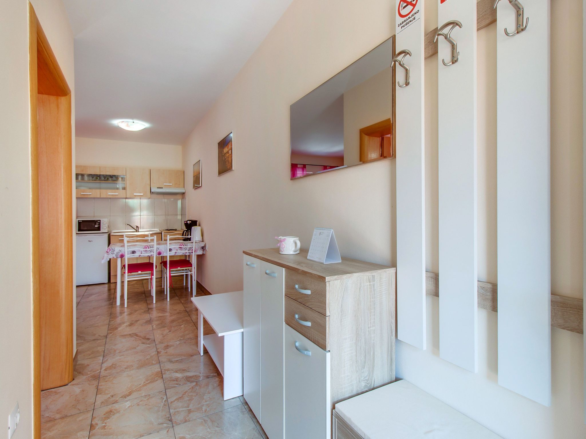 Für 2 Personen ca. 40 m&sup2; in Veli Lošinj, Adriaküste Kroatien (Kroatische I-Dedans