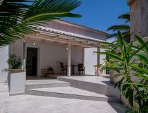 Charmant appartement met tuin in hartje Veli Lošinj, 450m van zee - thumbnail 1