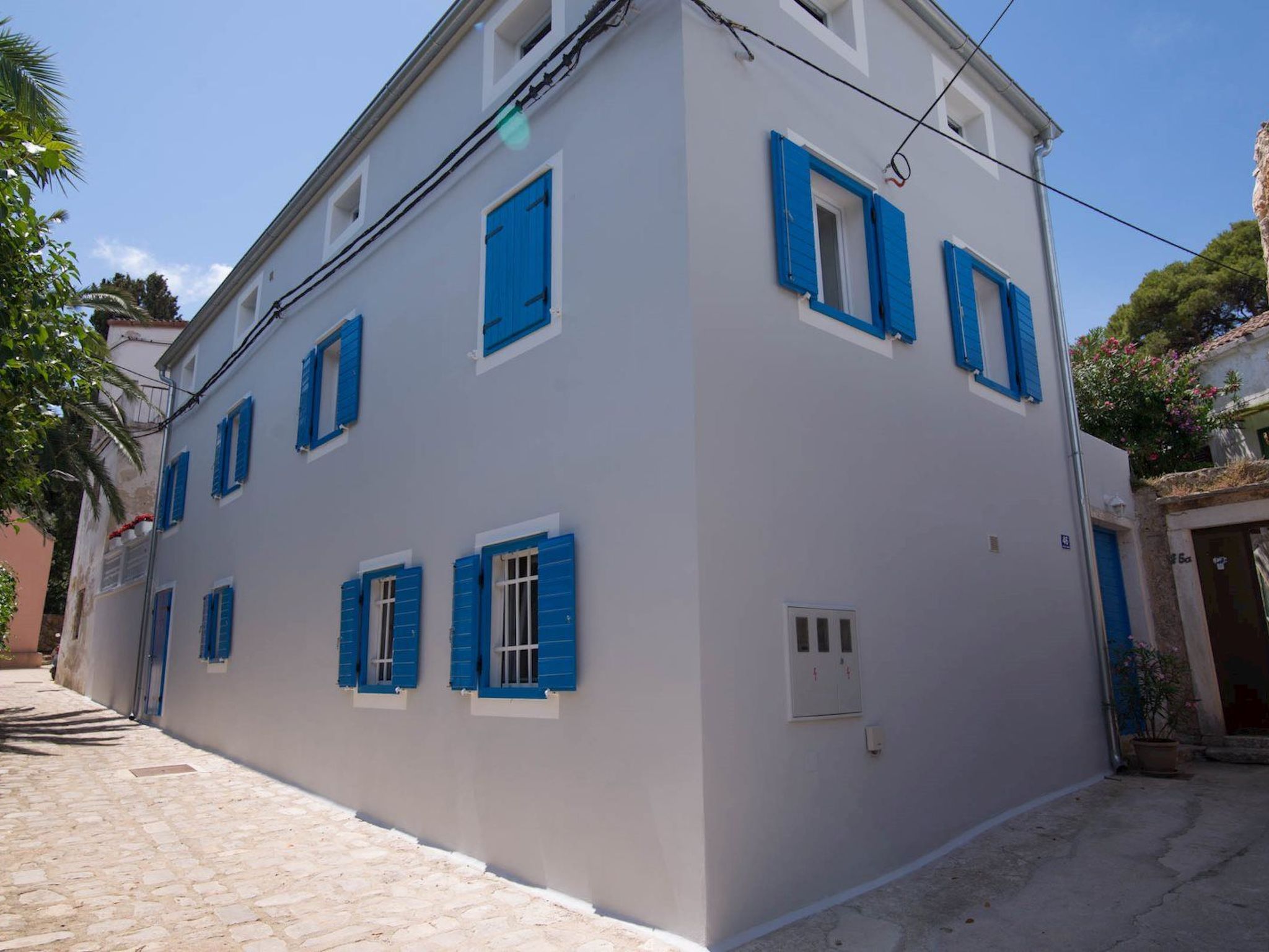 Schöne Wohnung in Veli Lošinj mit Garten